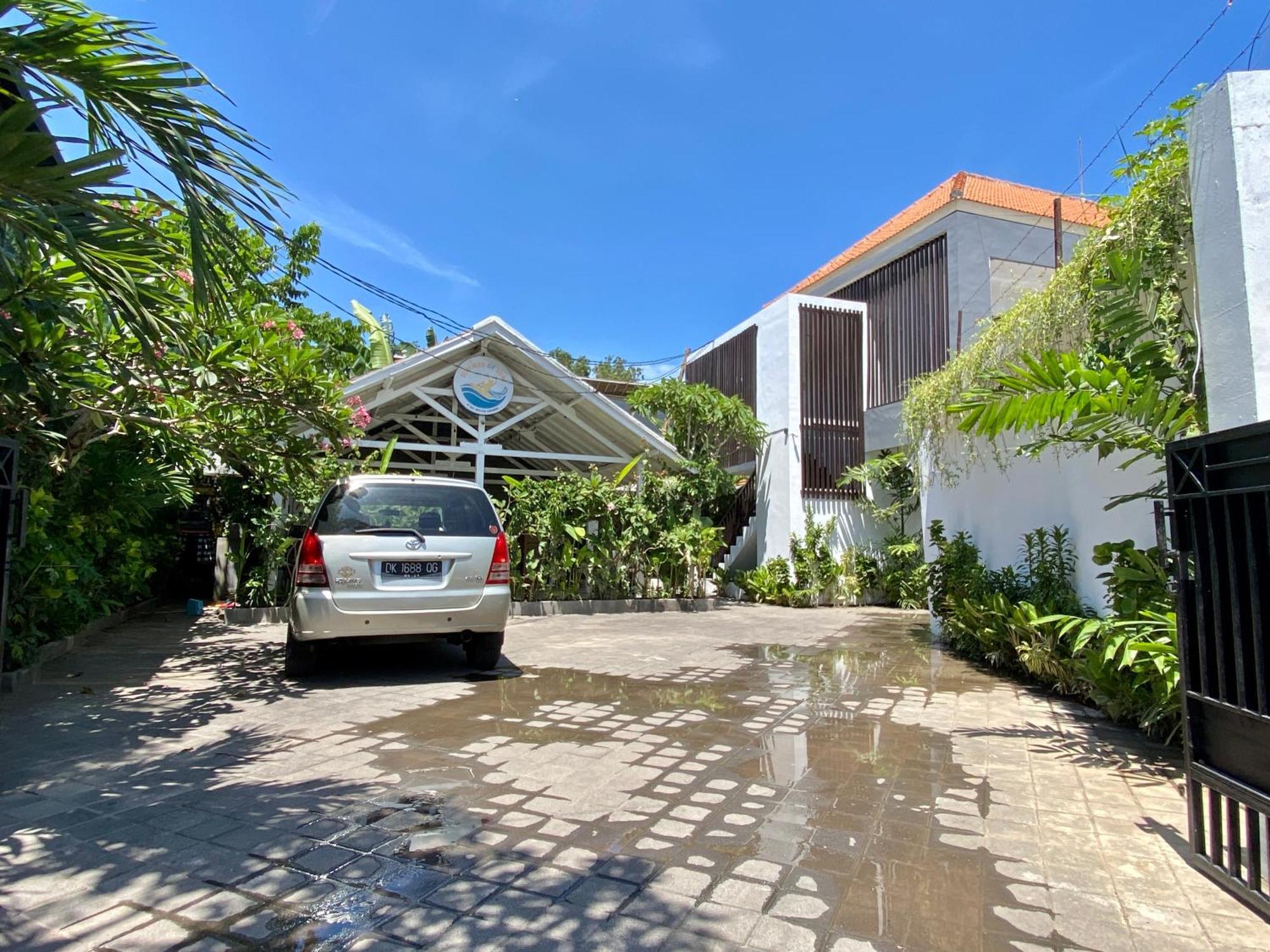 Summer Of Surf Hostel Uluwatu Ungasan Extérieur photo