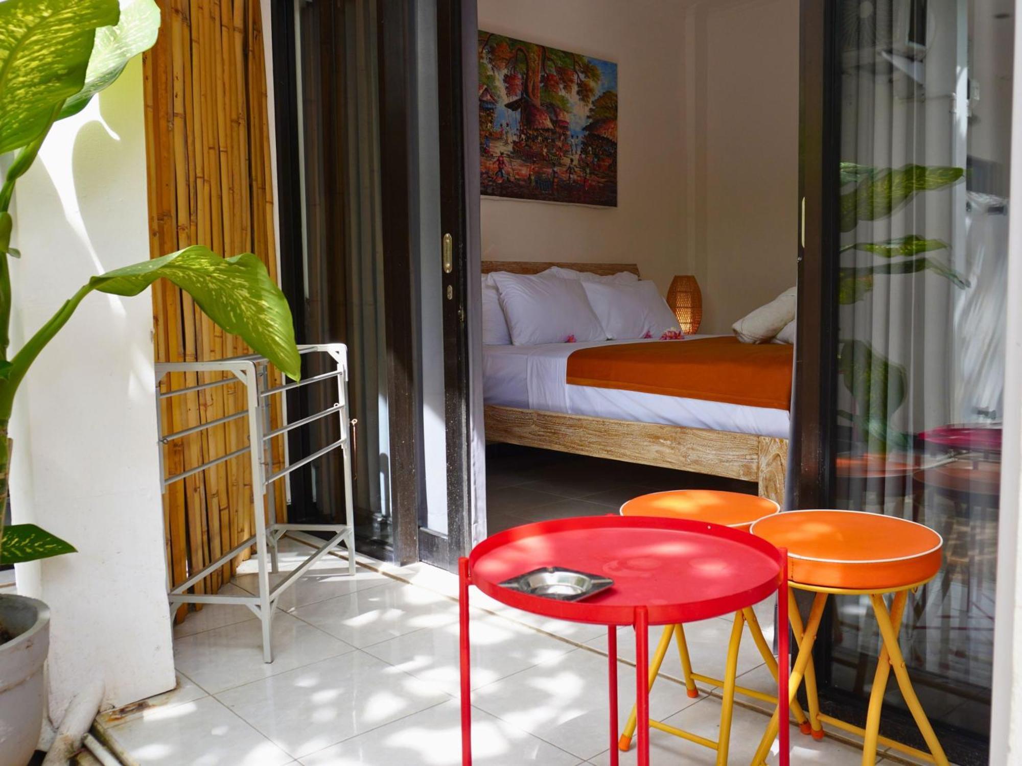 Summer Of Surf Hostel Uluwatu Ungasan Extérieur photo
