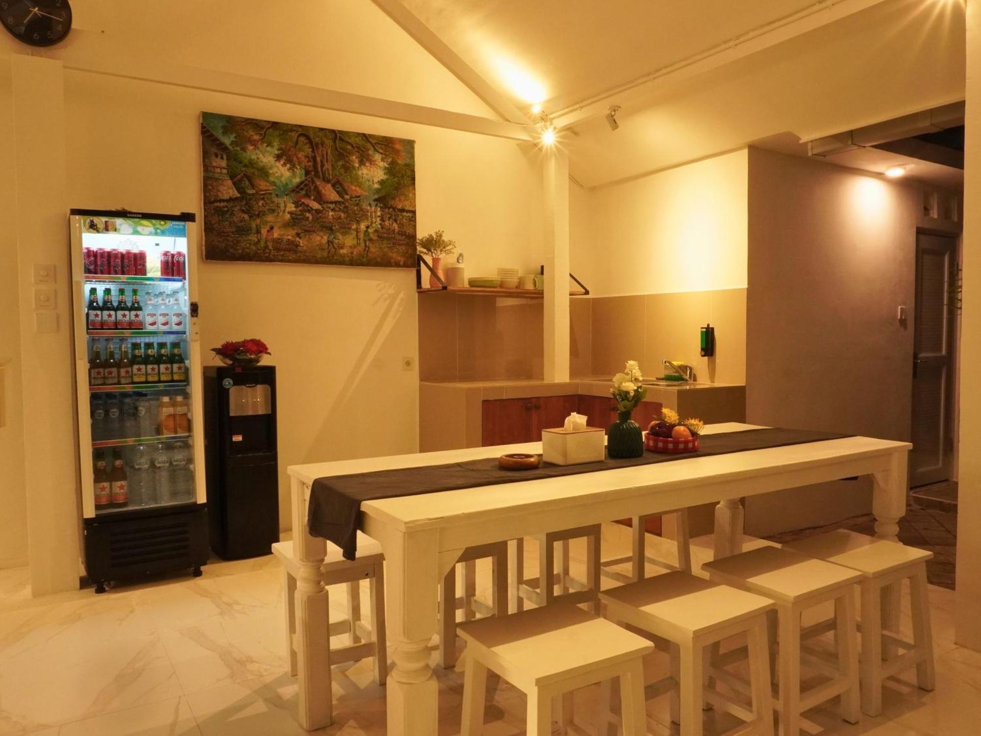 Summer Of Surf Hostel Uluwatu Ungasan Extérieur photo