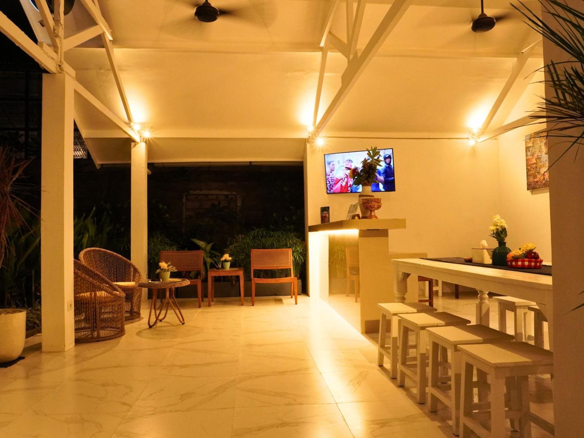Summer Of Surf Hostel Uluwatu Ungasan Extérieur photo